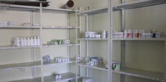 Obrador reconoce ineficiencia en sector salud para resolver desabasto de medicamentos