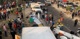 dueños de camiones con migrantes