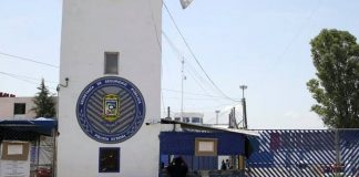 Detienen a 19 trabajadores de penal de San Miguel