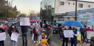 Piñata de gobernadora de Baja California