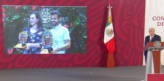 AMLO expone a Derbez por inaugurar Hotel en Xcaret