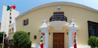 encargado embajada Perú