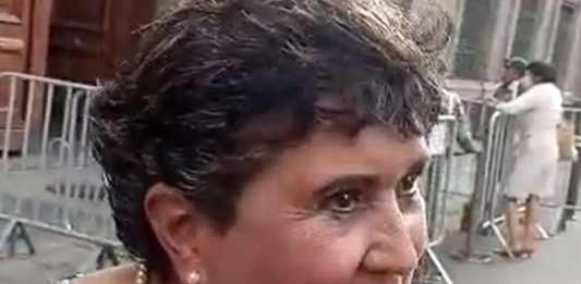 maestra decepcionada de AMLO