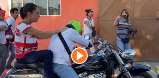 VIDEO: Tunden en redes a Sheinbaum por viajar sin casco en motocicleta
