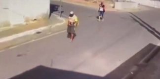 hombre avenida