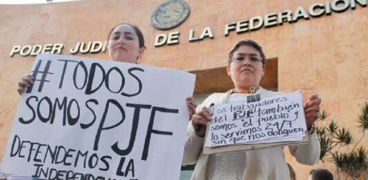 En Día del Abogado, jueces y magistrados protestan contra la reforma judicial