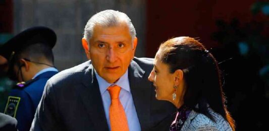 sheinbaum-defiende-a-adan-augusto-no-creo-que-haya-pactado-con-el-co-dice,Autoridades van contra Adán Augusto