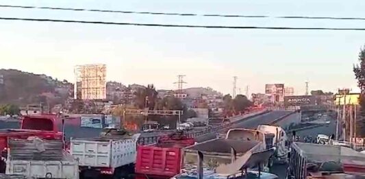 transportistas-del-tren-maya-bloquean-carreteras-por-incumplimiento-de-pago
