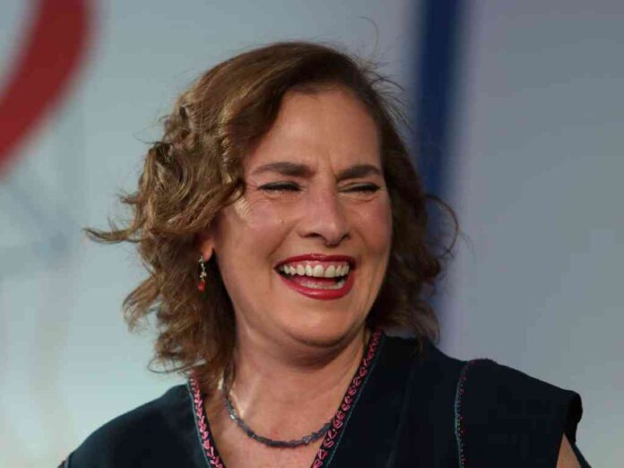 beatriz-gutierrez-amenaza-con-denunciar-a-periodistas-con-la-llegada-del-nuevo-poder-judicial