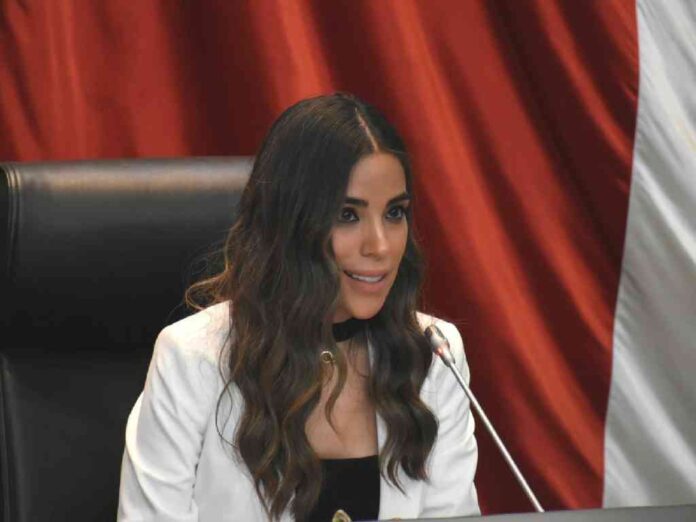 karla-estrella-termina-los-30-dias-de-disculpas-a-dato-protegido-y-lo-hace-con-un-meme karla-estrella-termina-los-30-dias-de-disculpas-a-dato-protegido-y-lo-hace-con-un-meme