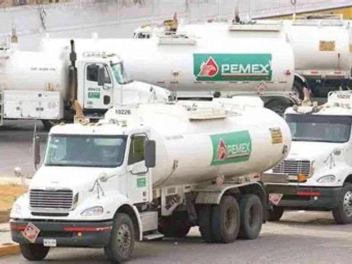 sheinbaum-niega-desabasto-de-gasolina-tras-reporte-de-baja-disponibilidad-de-pemex
