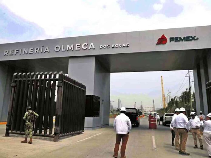 12-sujetos-con-cuatro-camionetas-entran-a-robar-en-dos-bocas