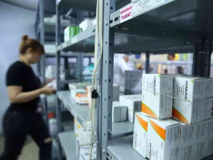 falso-que-abasto-y-distribucion-de-medicamentos-se-haya-normalizado-manuel-anorve falso-que-abasto-y-distribucion-de-medicamentos-se-haya-normalizado-manuel-anorve