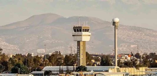 sheinbaum-afirma-que-afectacion-a-la-torre-de-control-del-aicm-fue-por-la-caida-de-un-rayo