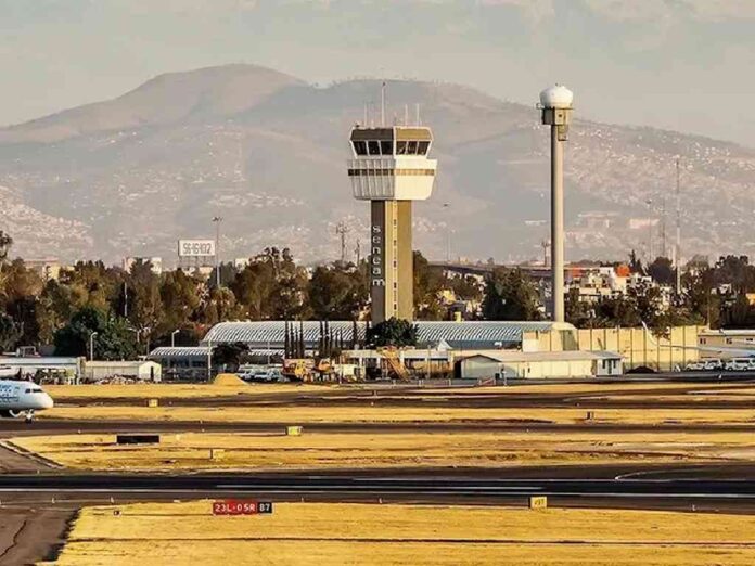 sheinbaum-afirma-que-afectacion-a-la-torre-de-control-del-aicm-fue-por-la-caida-de-un-rayo