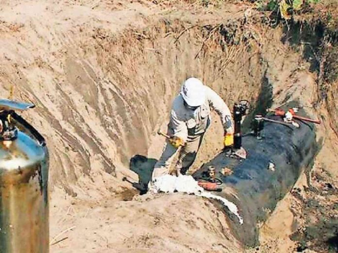 cuesta-6-mmdp-a-pemex-inhabilitar-y-reparar-tomas-clandestinas cuesta-6-mmdp-a-pemex-inhabilitar-y-reparar-tomas-clandestinas