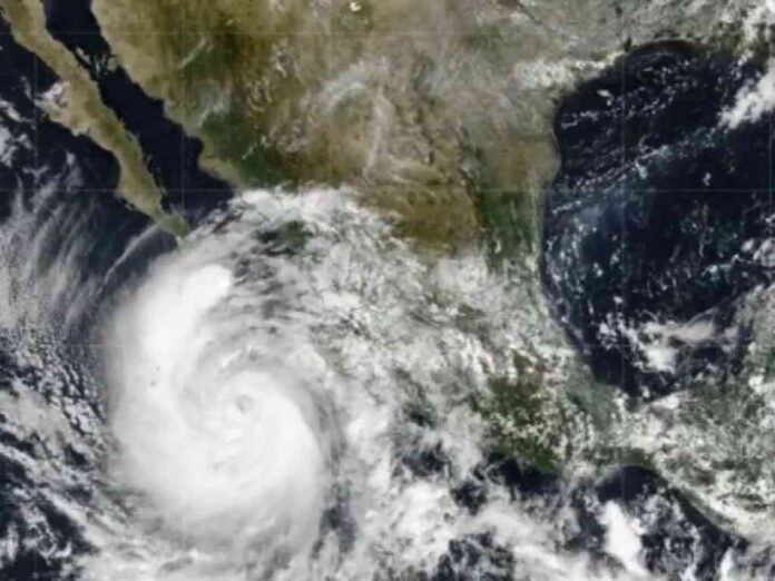 estados-se-inundaron-porque-estabamos-concentrados-en-el-huracan-priscilla-en-el-pacifico-sheinbaum estados-se-inundaron-porque-estabamos-concentrados-en-el-huracan-priscilla-en-el-pacifico-sheinbaum