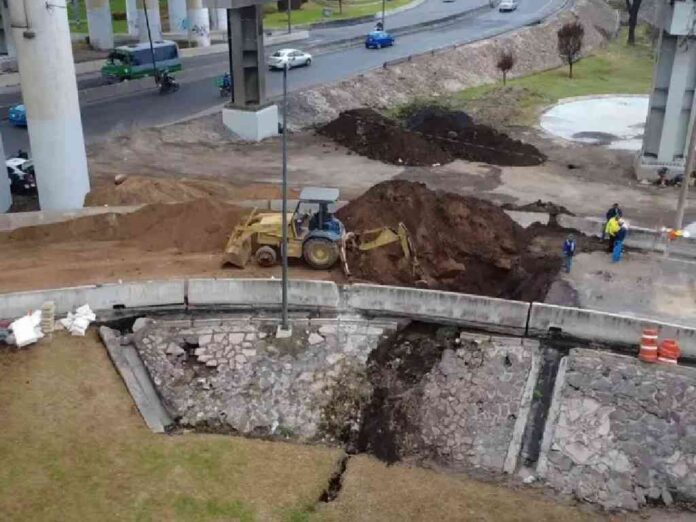 se-abre-grieta-en-zona-donde-exploto-pipa-en-iztapalapa-no-es-socavon-dice-brugada se-abre-grieta-en-zona-donde-exploto-pipa-en-iztapalapa-no-es-socavon-dice-brugada