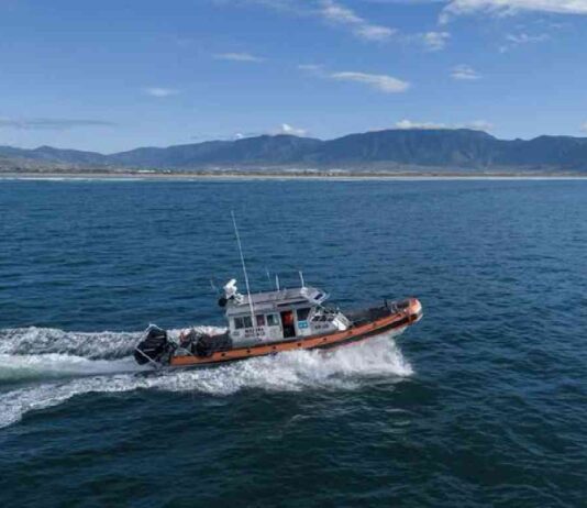 semar-rescata-a-27-menores-y-un-adulto-de-una-embarcacion-en-sinaloa